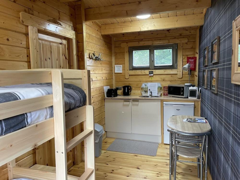 Immaculate Cabin 5 Mins to Inverness Dogs Welcome