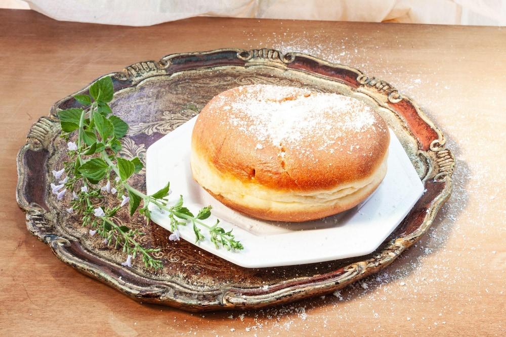 Farmhouse Blackberry Pool&wellness