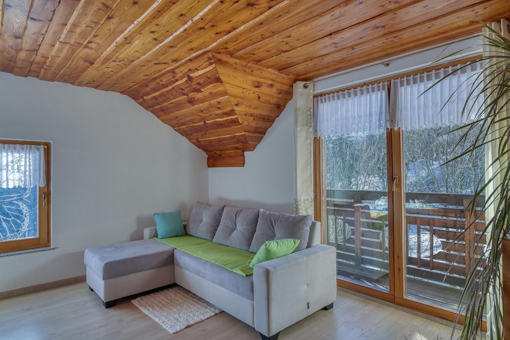 Pool & Wellness Chalet Sunshine