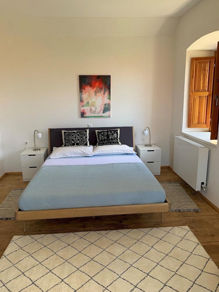 Hedera Estate, House Hedera VI