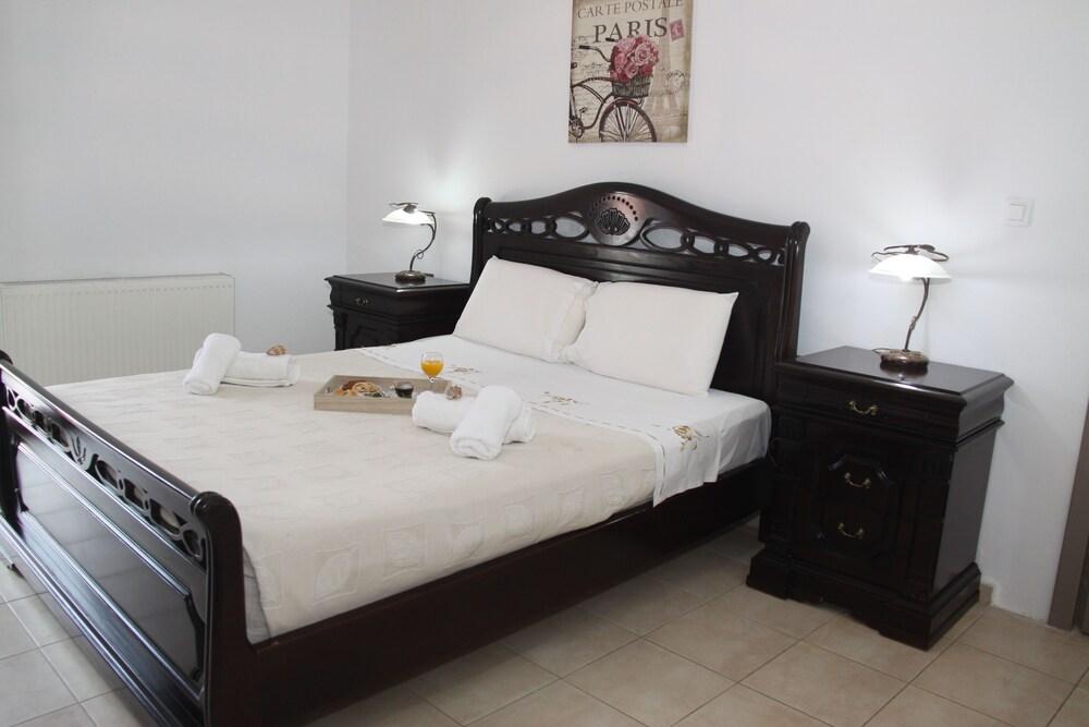 Villa Dolla Paradise by GHH