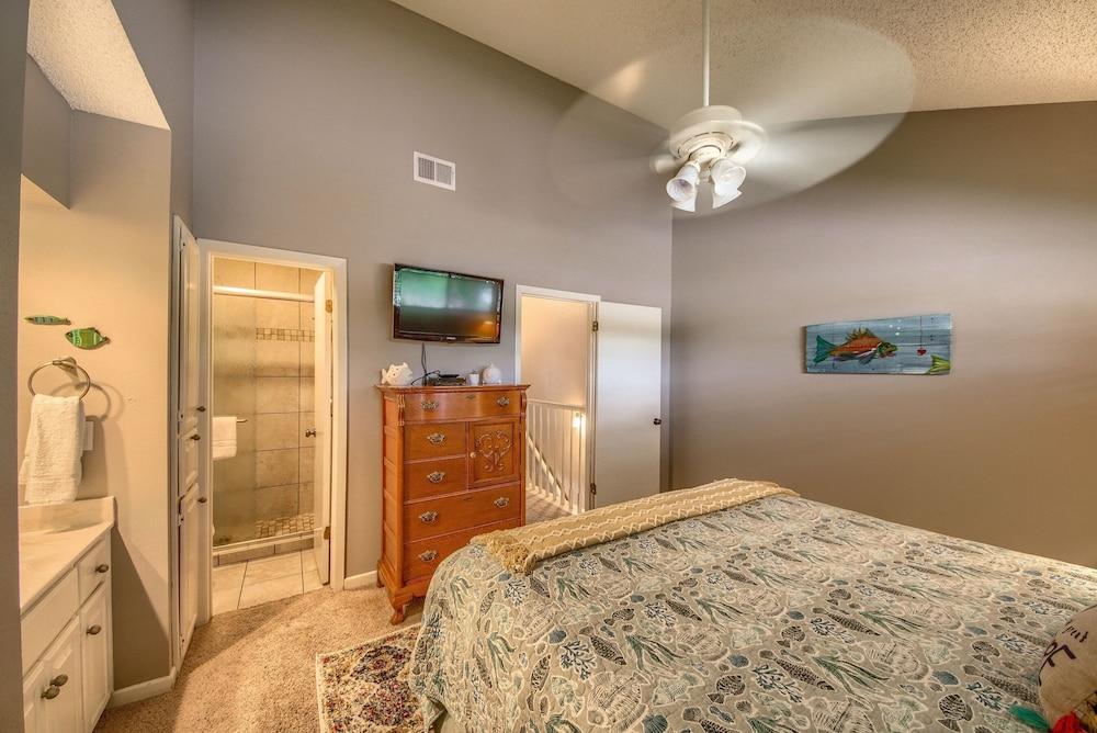 Fun on the Comal CW C104 2 Bedroom Condo by RedAwning