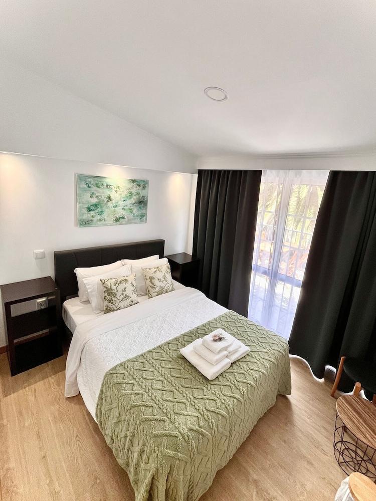 Gardens Guest House-hostel