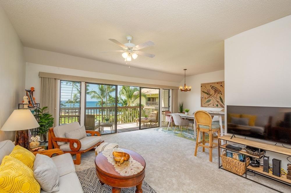 Lae Nani 434 1 Bedroom Condo by RedAwning