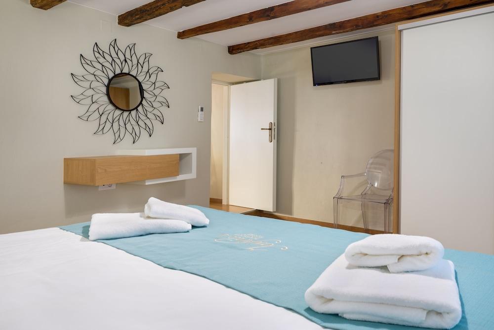 Iosifinas Boutique House