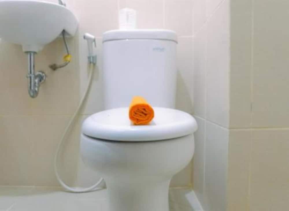 New Apartement Bale Hinggil by Prafi