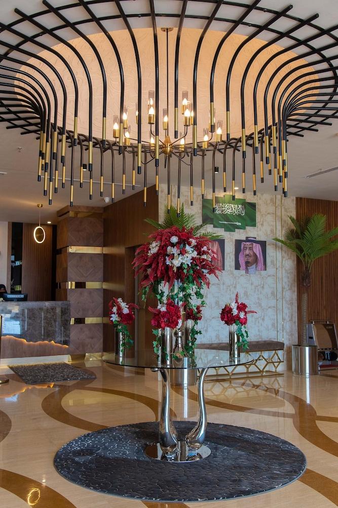 Sunday Emerald Hotel