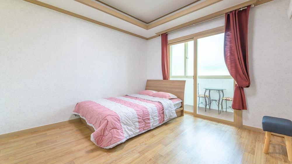 Samcheok Greenhyang Pension