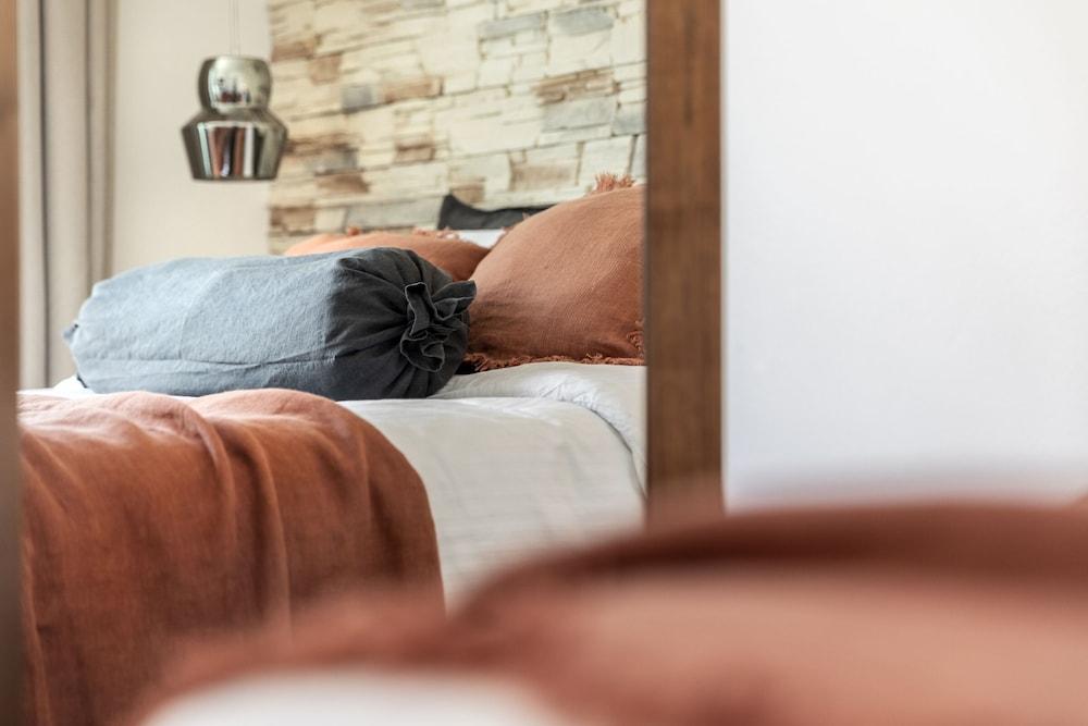 Santo Bloom Luxury Villas