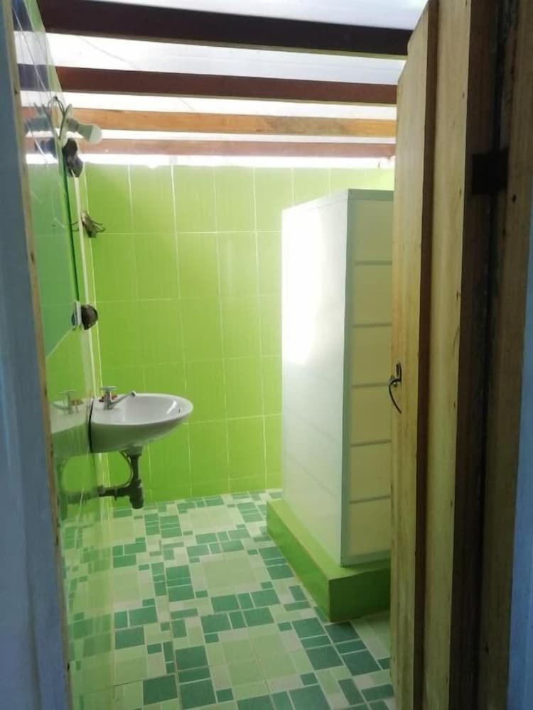 Moon Wind Tayrona Hostel by Rotamundos