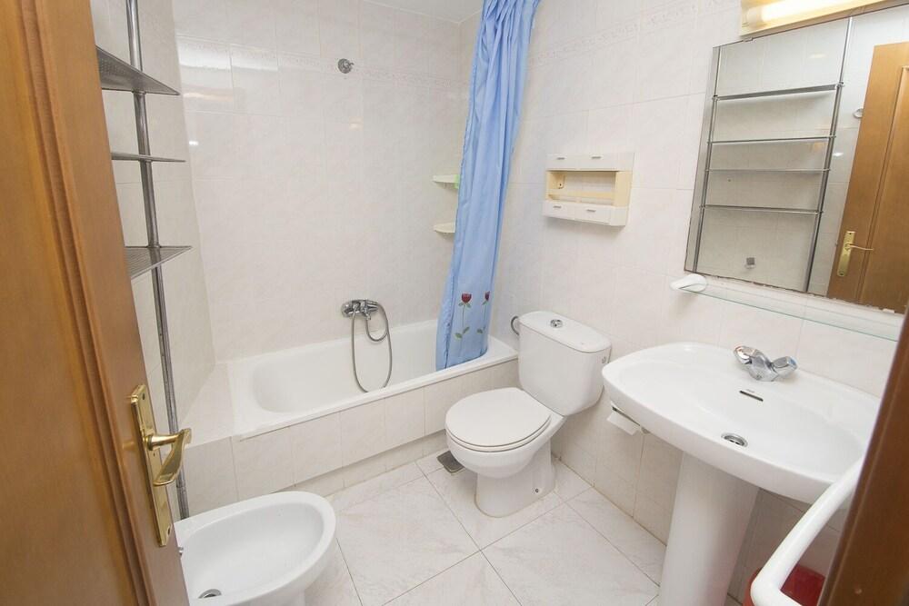 Beautiful Apartment With sea Views on the Beach of la Fossa