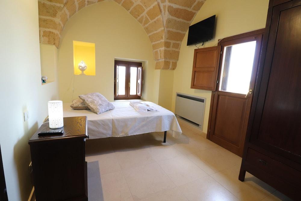 Matrimoniale Budget Navel