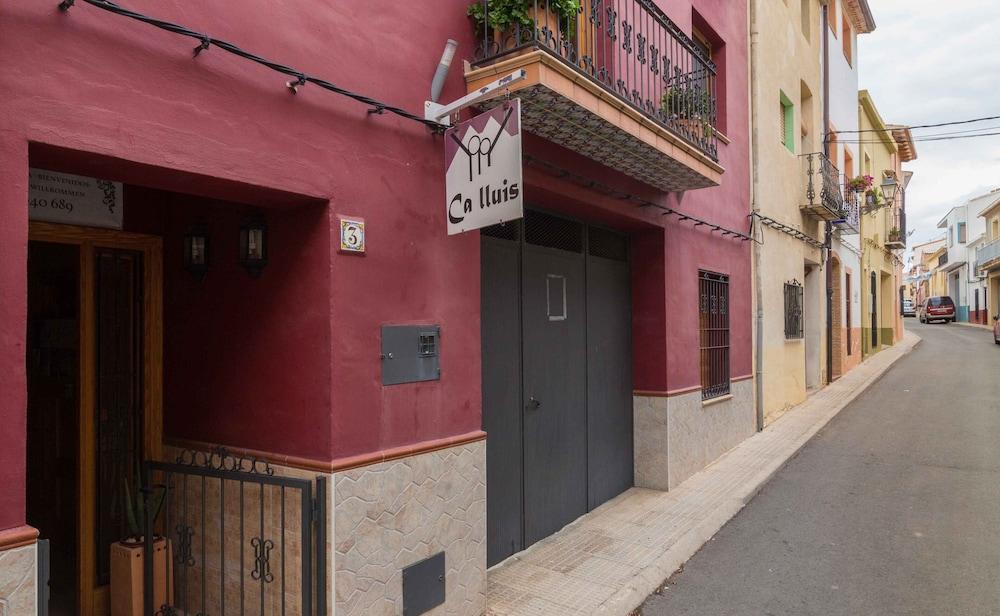 The Ca Lluis Rural House