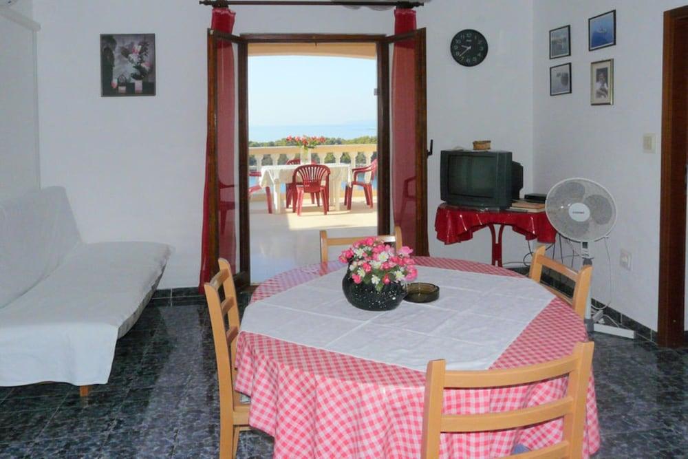 A1 - apt Near Beach With Terrace and the sea View