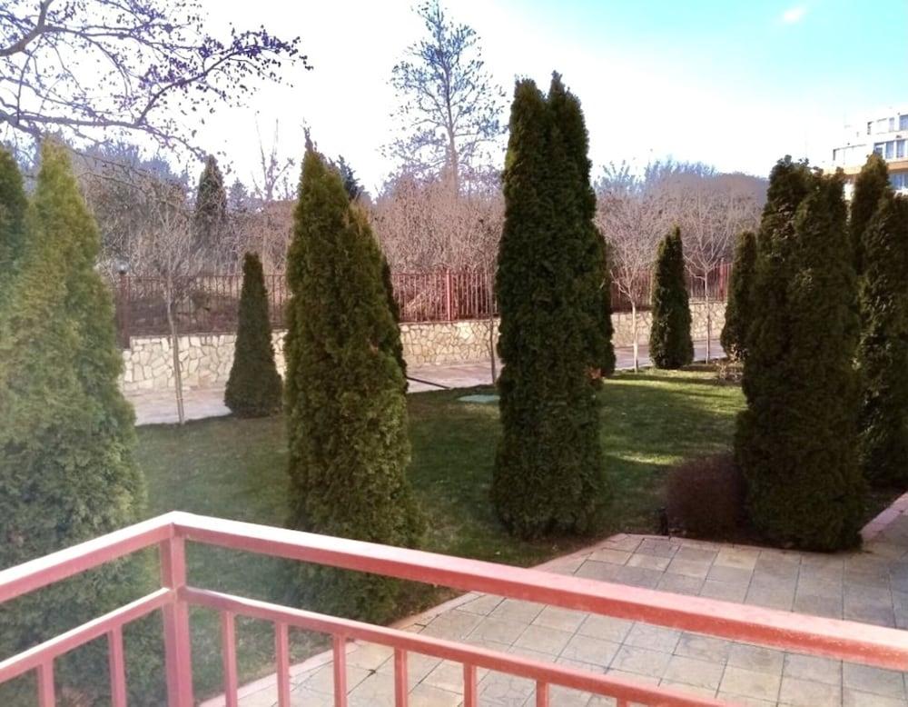 Seaside Studio Apartment in Ravda