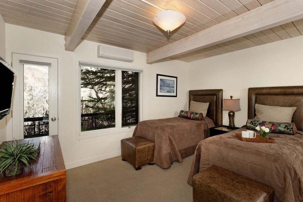 Two Bedroom Apartments with One of a Kind Location on Slopes of Aspen Mountain!