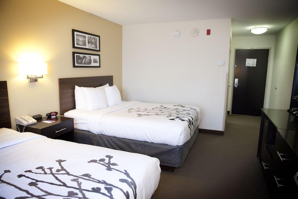 Sleep Inn & Suites Moundsville - Wheeling