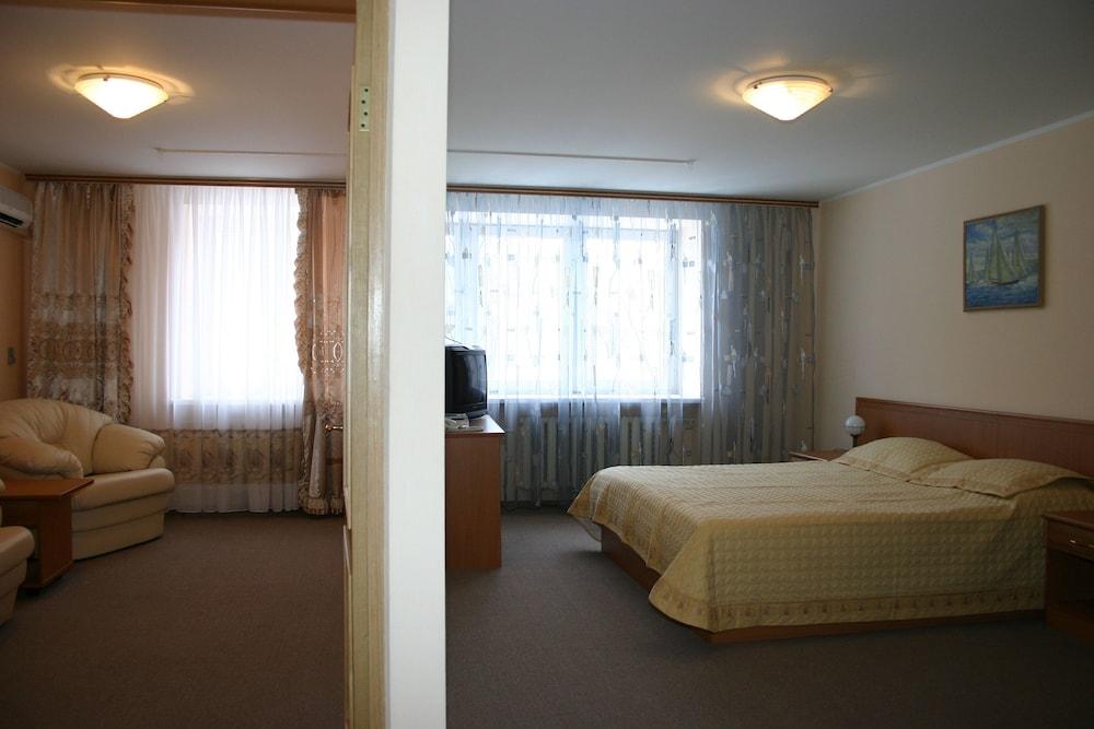 Amaks Yubileinaya Hotel