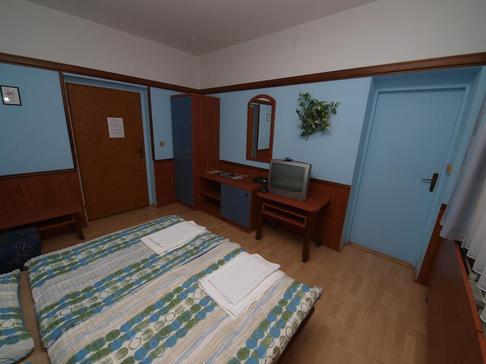 Holiday Hotel Macocha