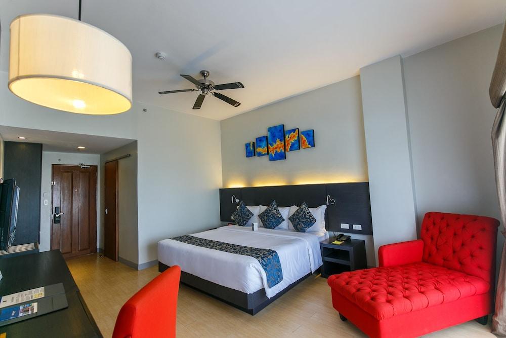 Solea Seaview Resort