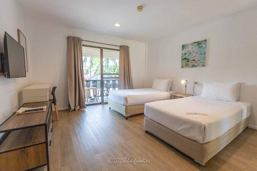 Dolphin Bay Beach Resort