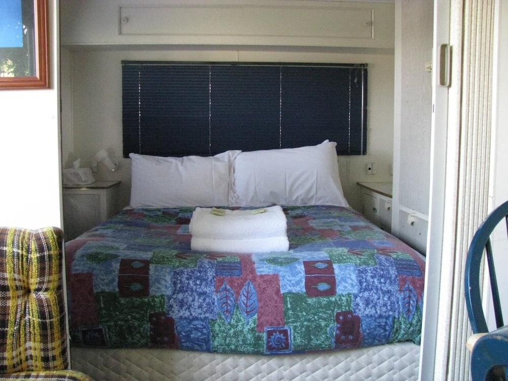 Triabunna Cabin and Caravan Park