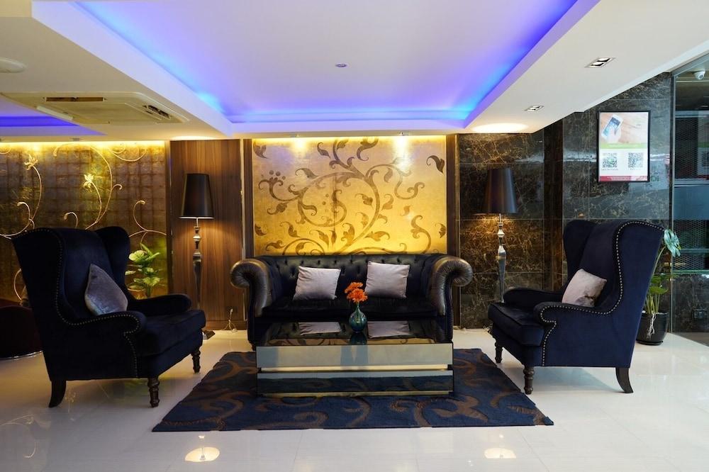 iCheck inn Nana by Aspira