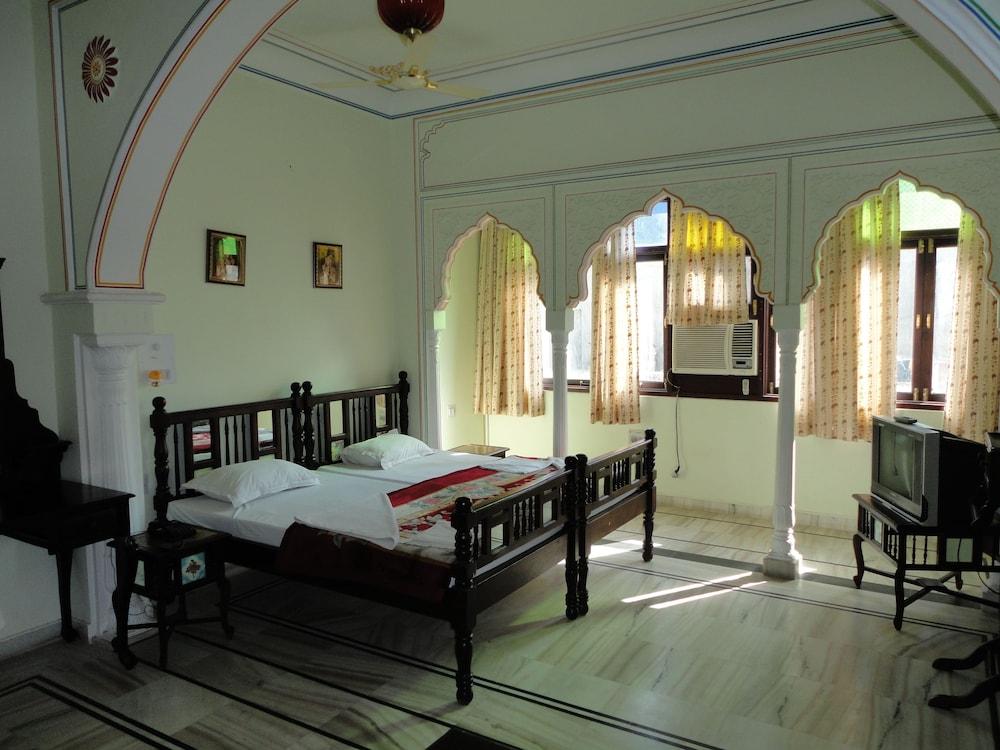 Krishna Palace - A Heritage Boutique Hotel