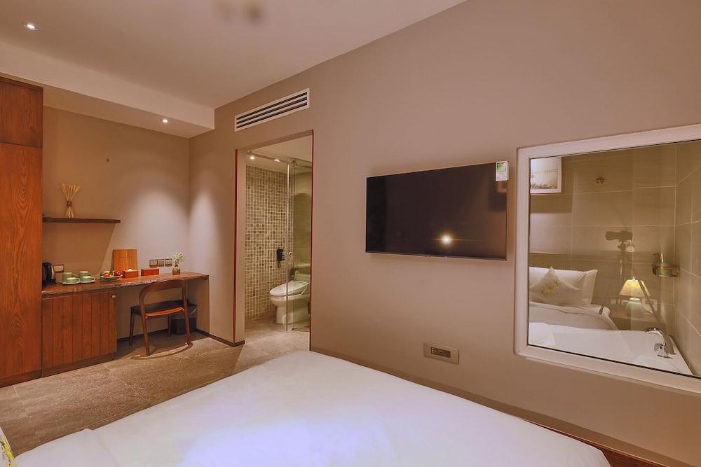 Cherry Boutique Hotel