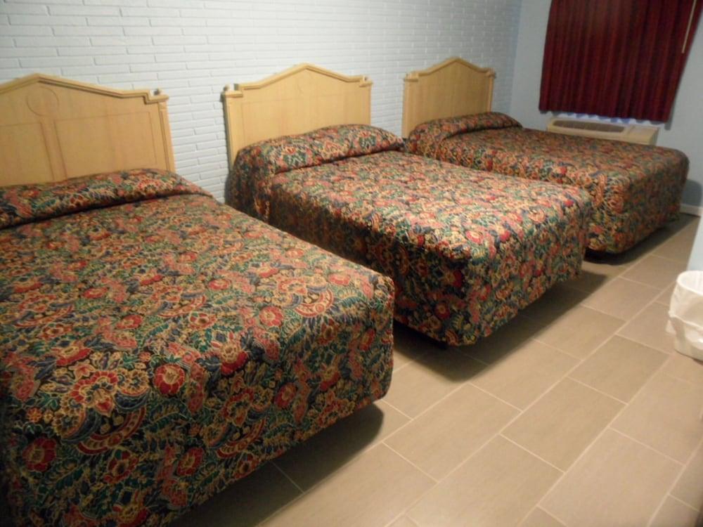 Franklin Terrace Motel