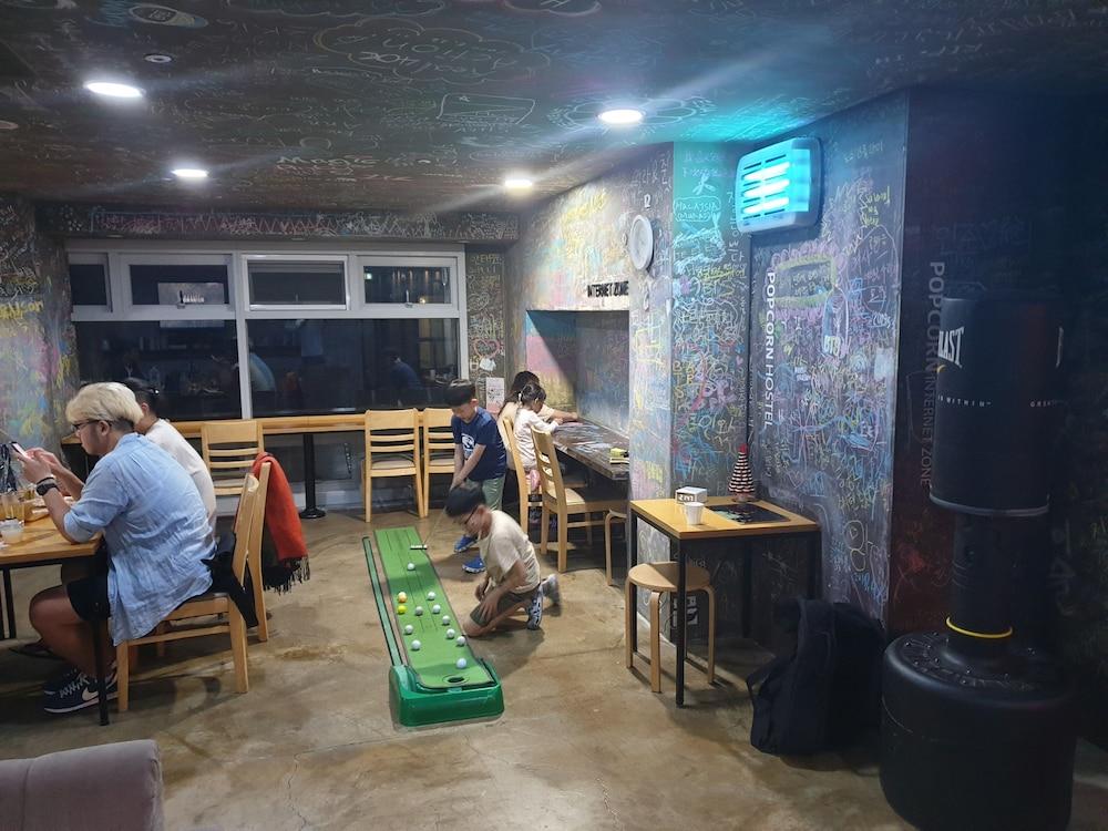 Popcorn Hostel Haeundae