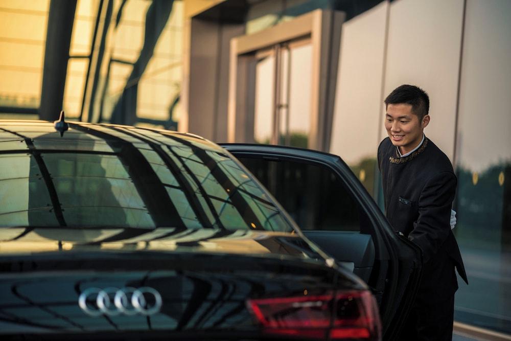 InterContinental Wuhan by IHG