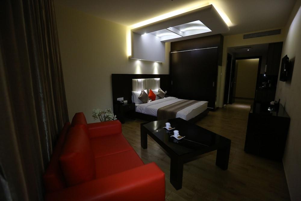 Jounieh Suites Hotel