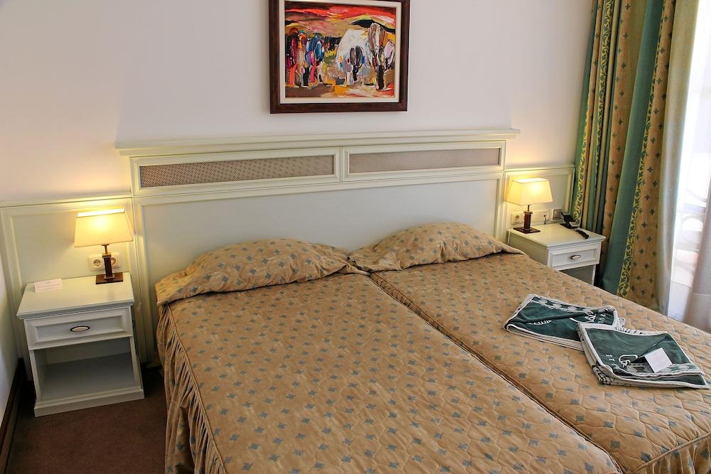 Helena Park - Ultra All inclusive