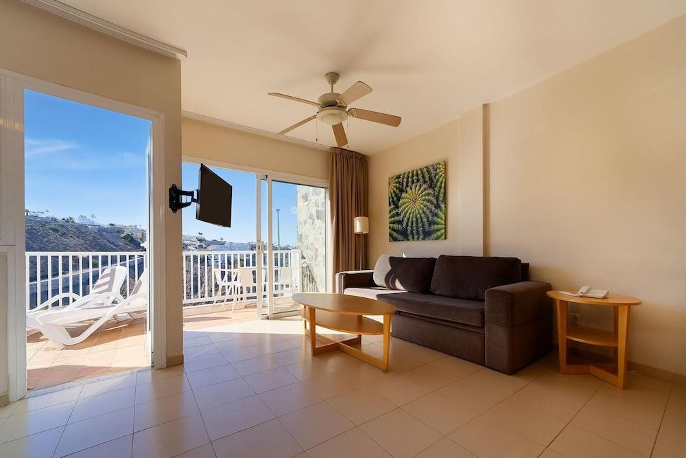 Servatur Altamadores