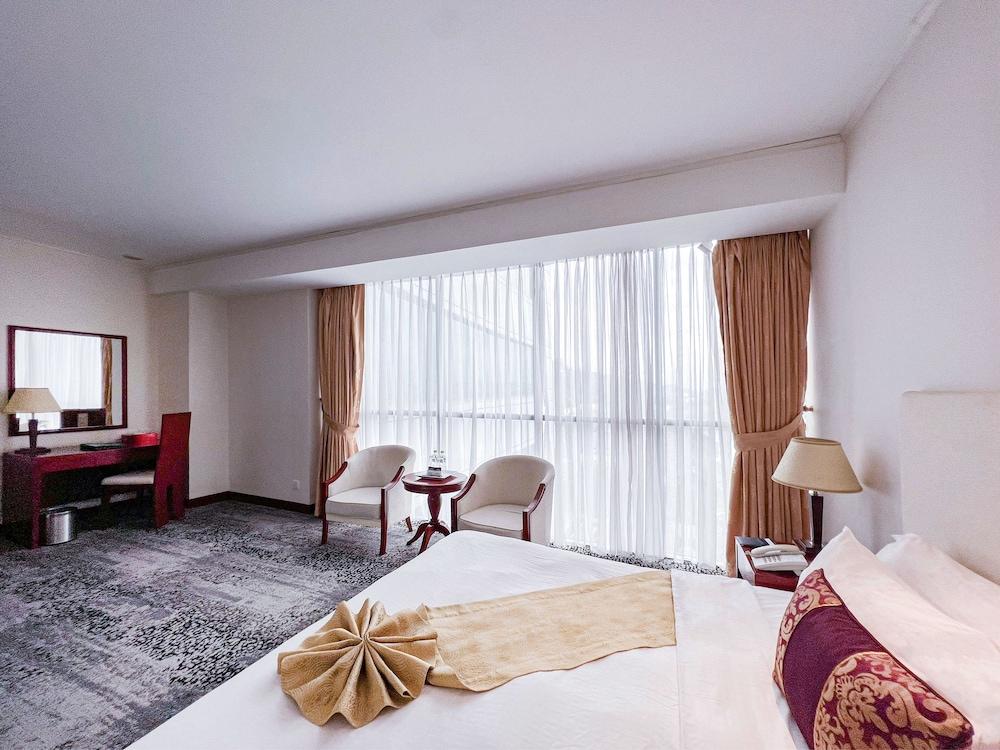 Sapaly Lao Cai City Hotel