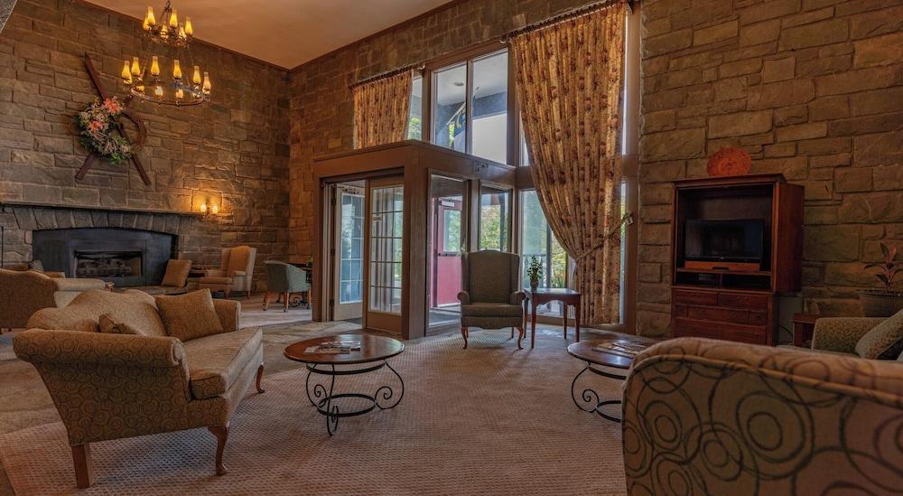 4 Seasons at Beech Mountain