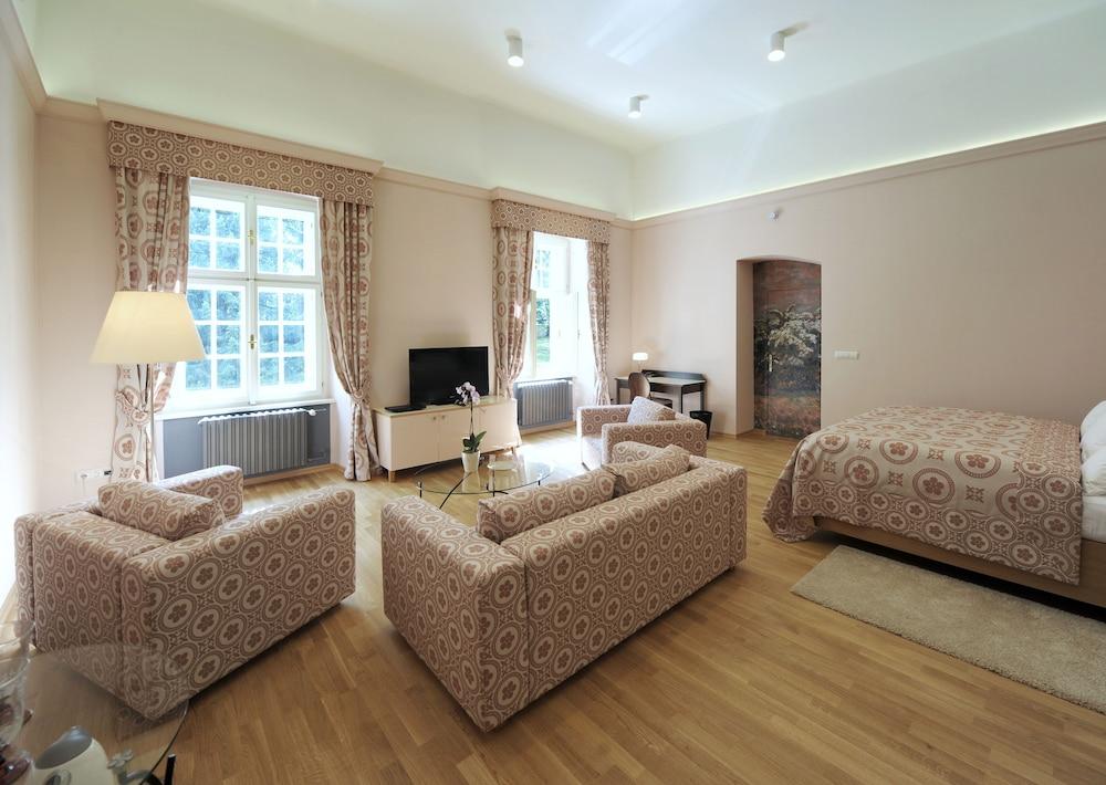 Chateau Herálec Boutique Hotel & Spa by L'OCCITANE