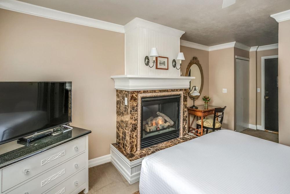 Cannon Beach Hotel Collection