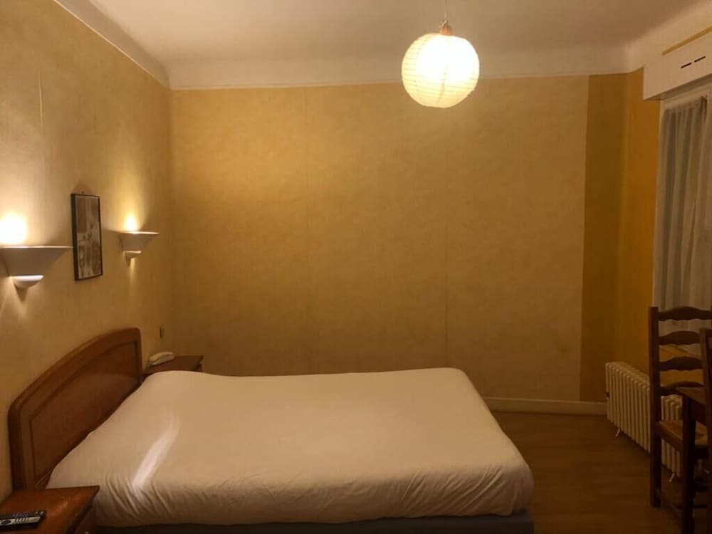 Hôtel des Couronnes Châteaudun