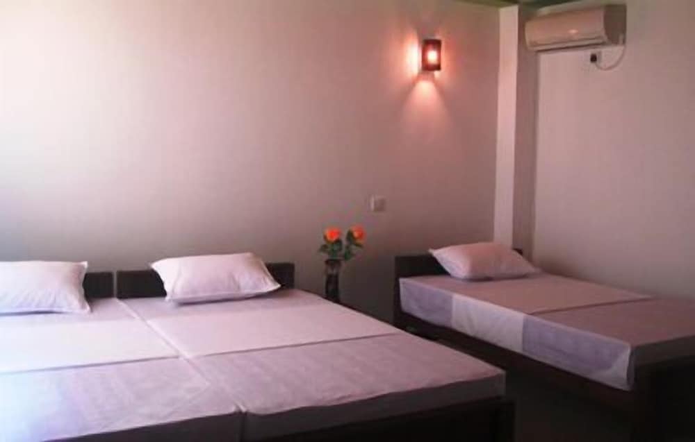 Sunbeam Beach Resort