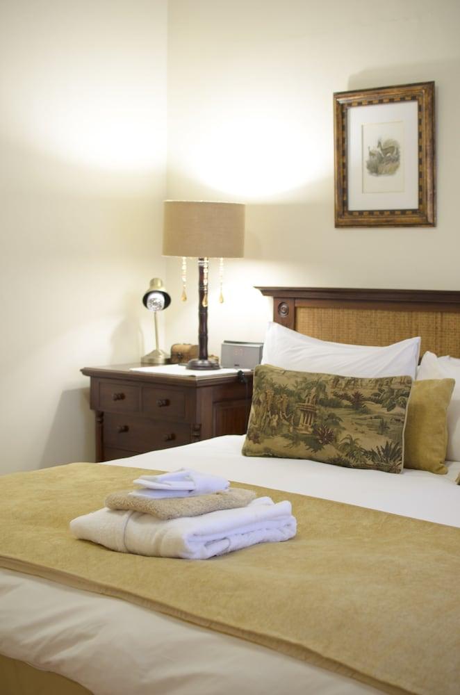 Riversong Guest House