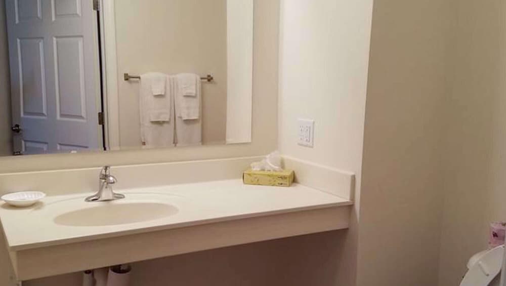 Ramada by Wyndham Williston