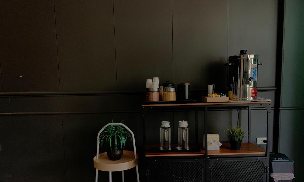 Tharapark View Hotel