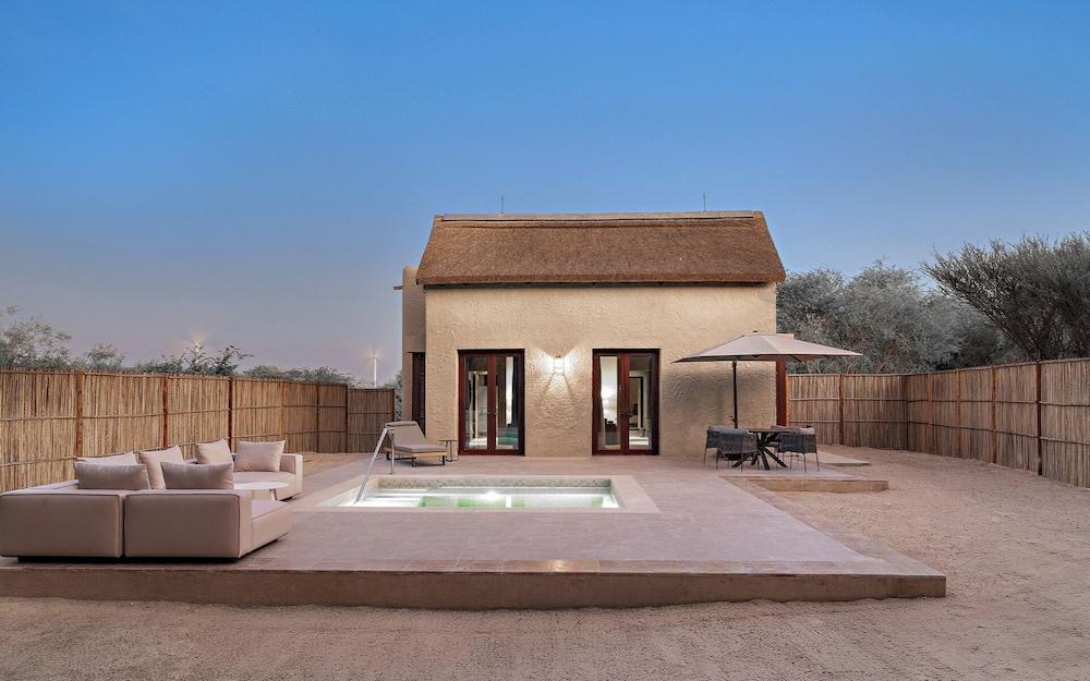 Anantara Al Sahel Villa Resort