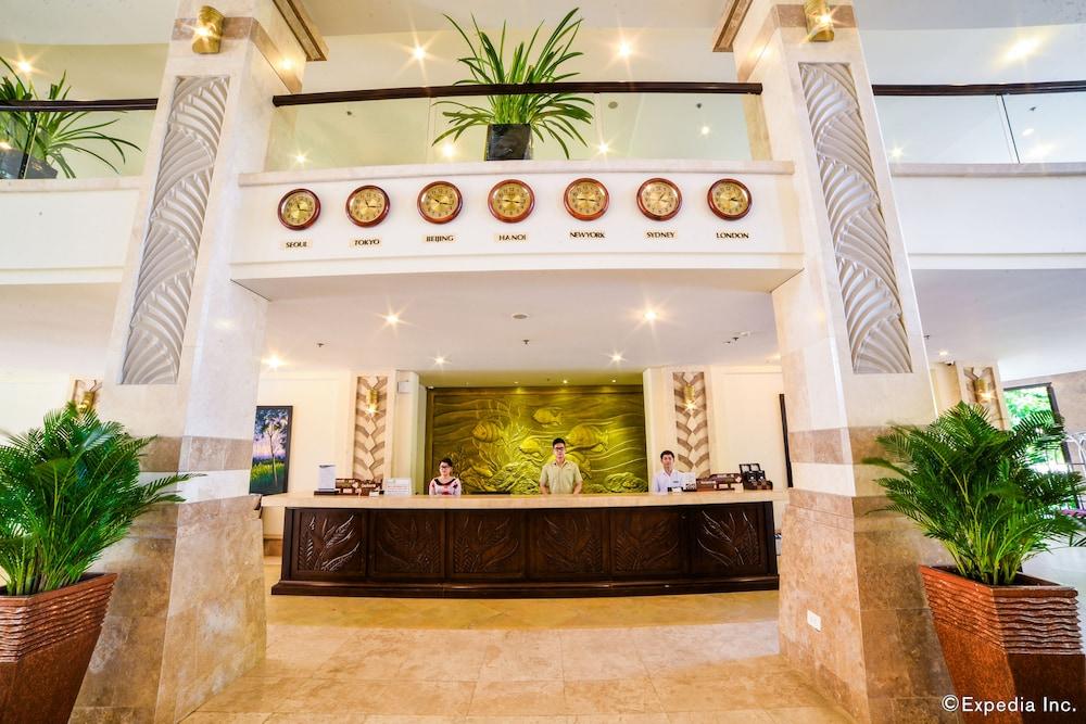 Olalani Resort and Condotel