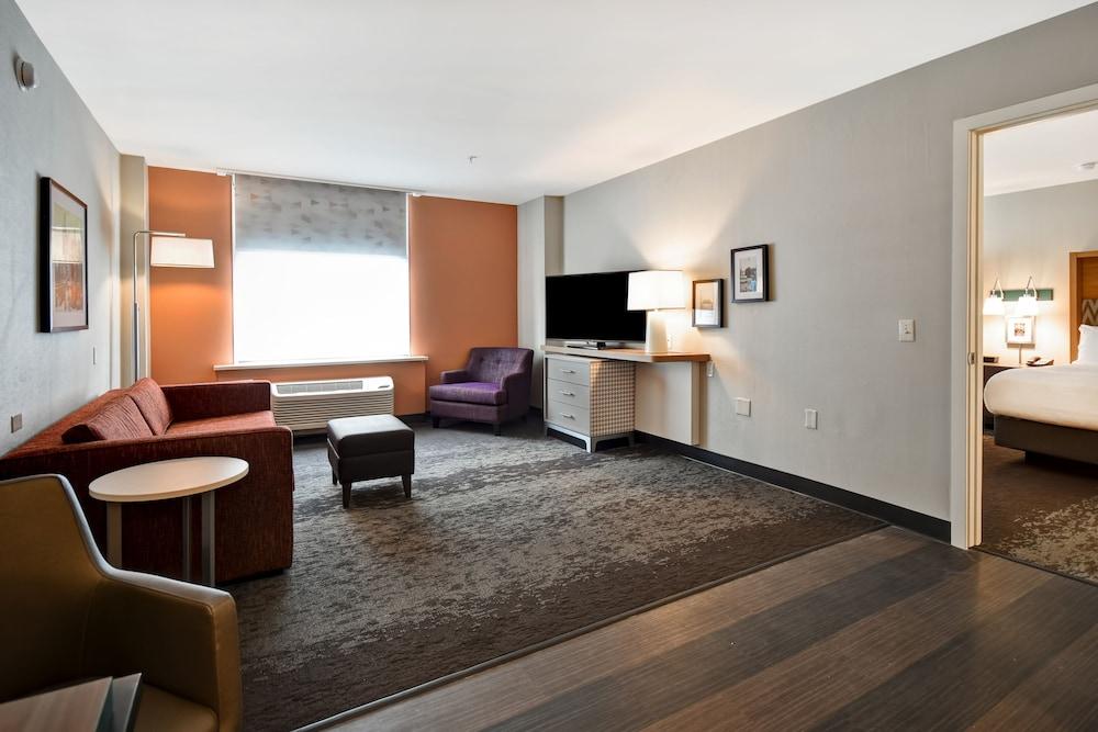 Holiday Inn Lancaster by IHG