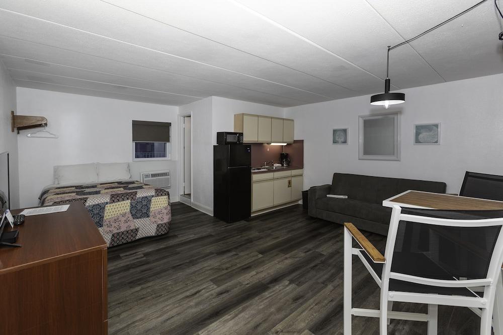 Alante Oceanfront Motel