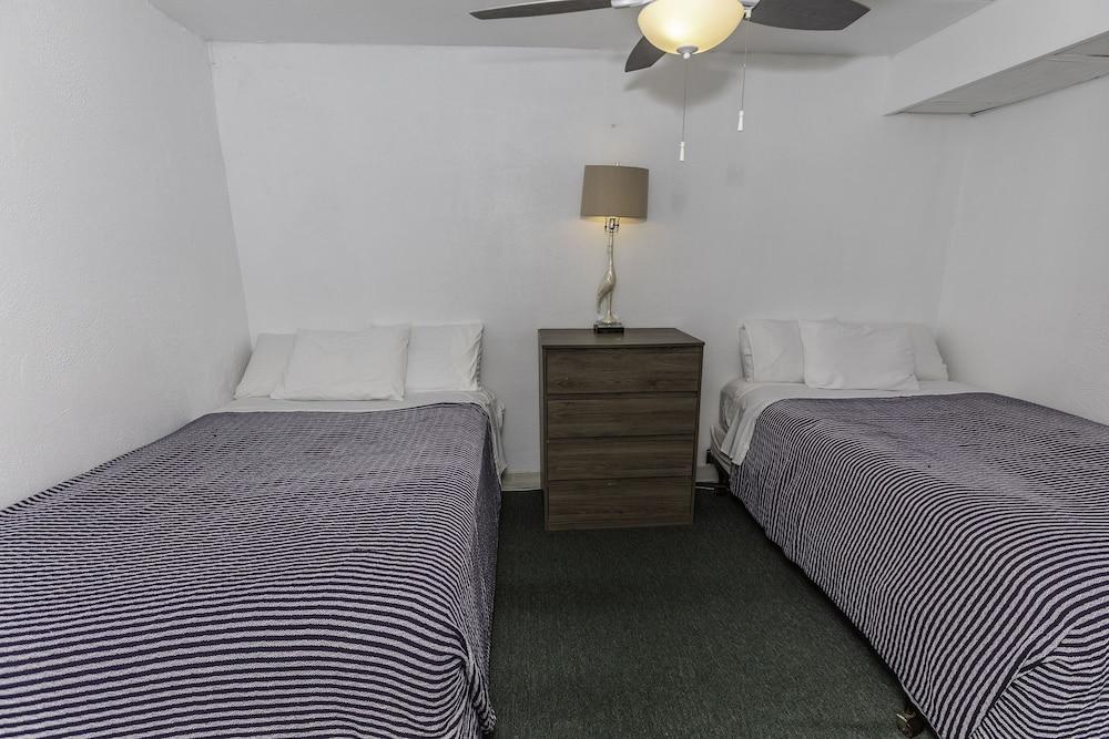 Alante Oceanfront Motel