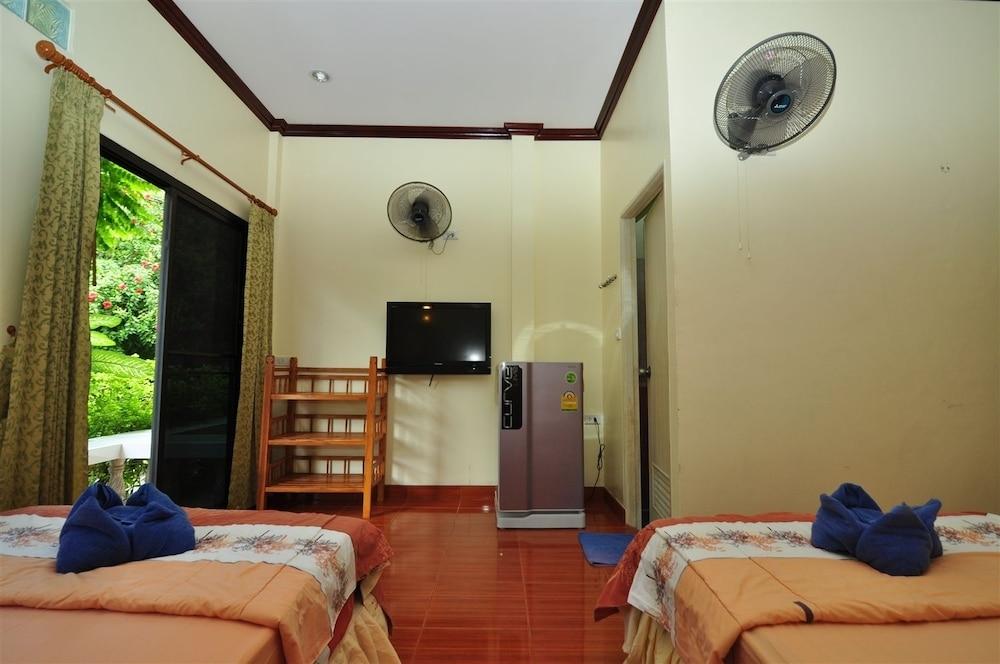 Harmony House - Hostel